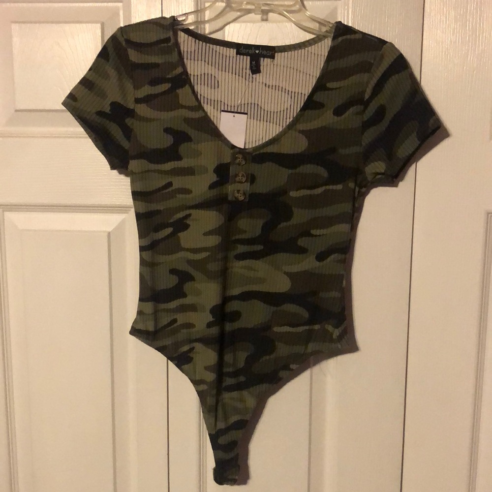 Derek ❤️Heart Camo Body Suit